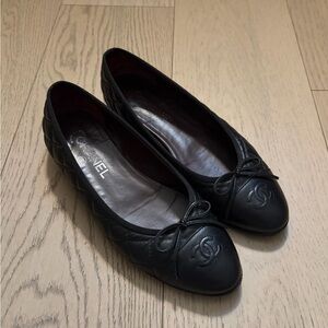 Chanel black quilted ballet flats - size 39
